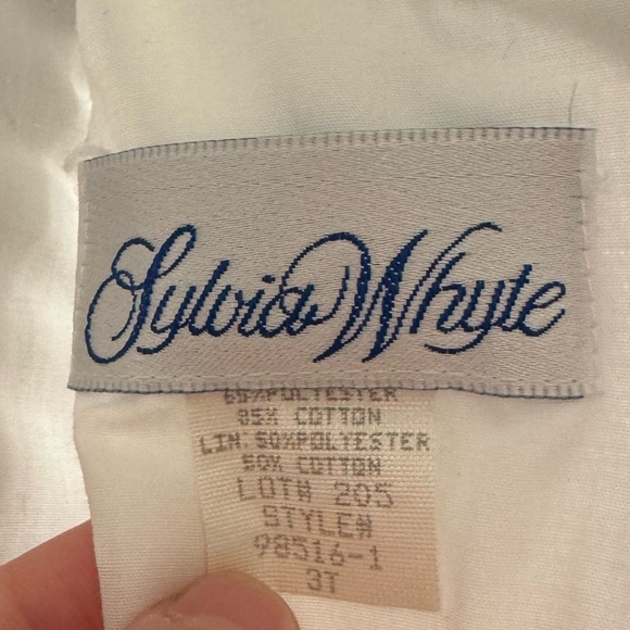 SYLVIA WHITE Vintage Sleeveless Embroidered Floral Dress - Picture 13 of 14